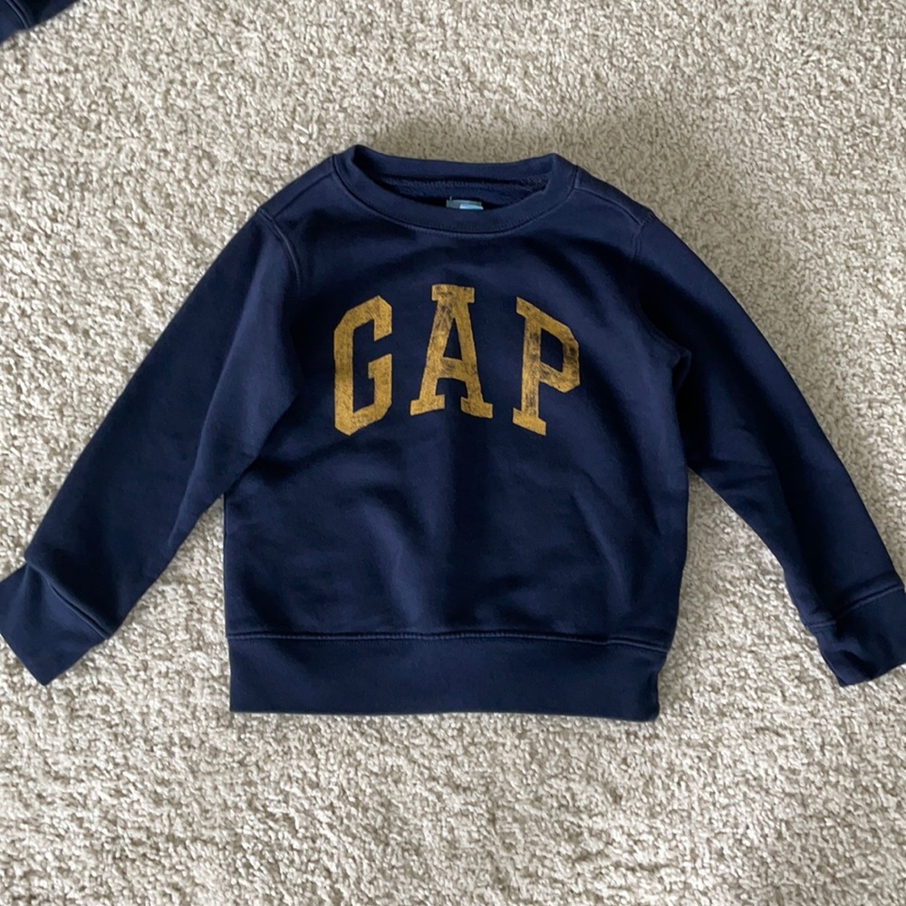 babygap sweatshirt